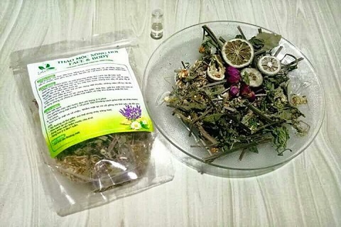 Thảo mộc xông hơi điều trị mụn